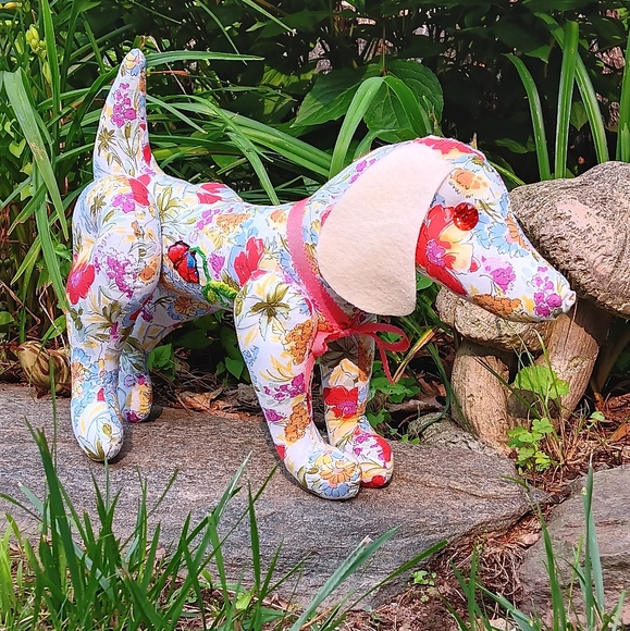 "Spring Flower" Handmade Dog - Picture 3 of 7